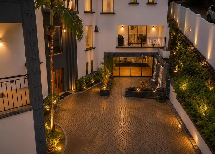 Exclusive Retreats Newest Beachfront Estate W Staff, Breakfast & Chef Available * Playa Flamingo