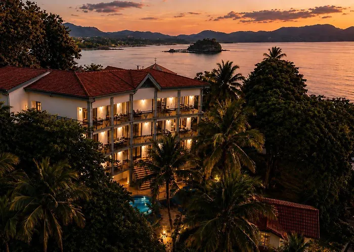 Exclusive Retreats Newest Beachfront Estate W Staff, Breakfast & Chef Available Villa Playa Flamingo