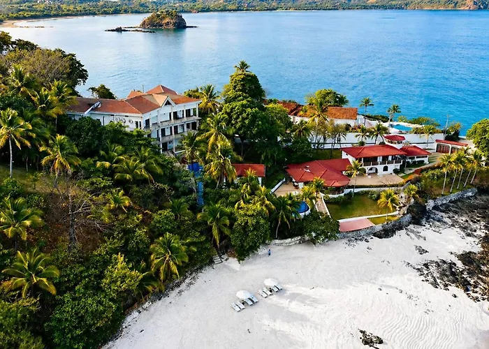 Villa Exclusive Retreats Newest Beachfront Estate W Staff, Breakfast & Chef Available