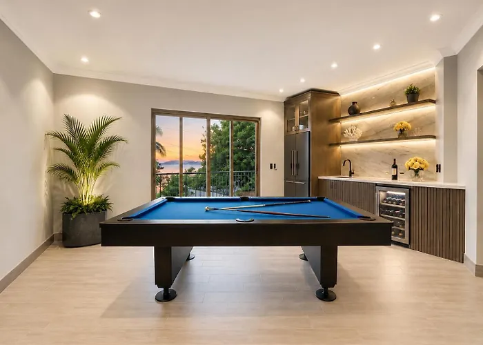 Exclusive Retreats Newest Beachfront Estate W Staff, Breakfast & Chef Available Villa Playa Flamingo